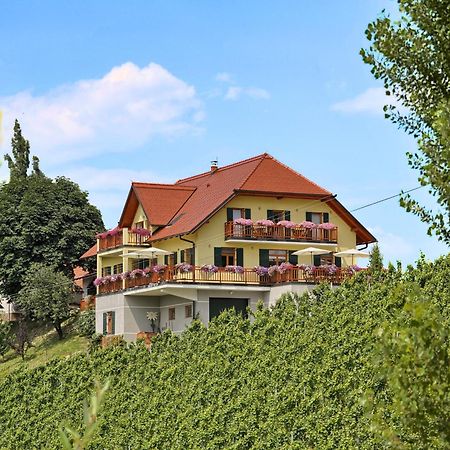 Farm Stay Jarc Vineyard Svecina Exterior foto