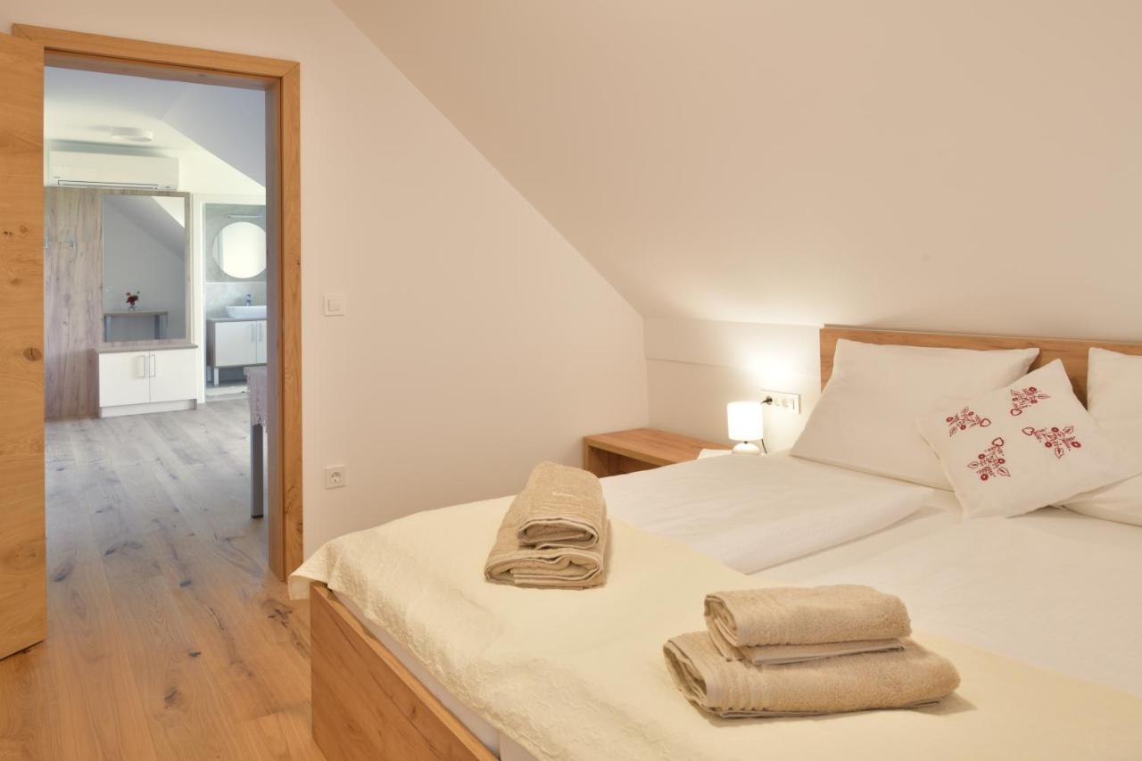 Farm Stay Jarc Vineyard Svecina Exterior foto